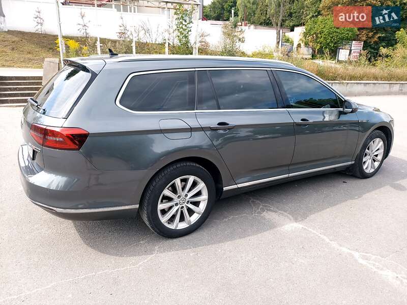 Універсал Volkswagen Passat 2015 в Тернополі