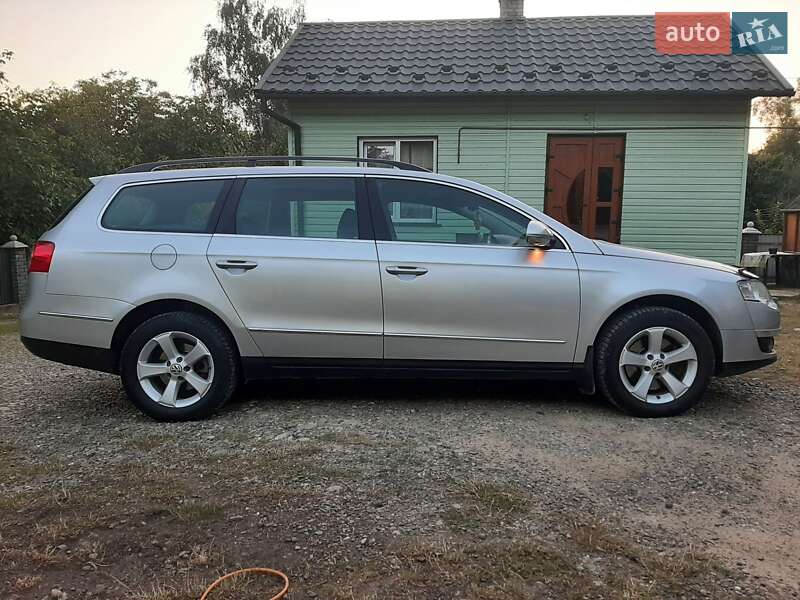 Універсал Volkswagen Passat 2008 в Чернівцях