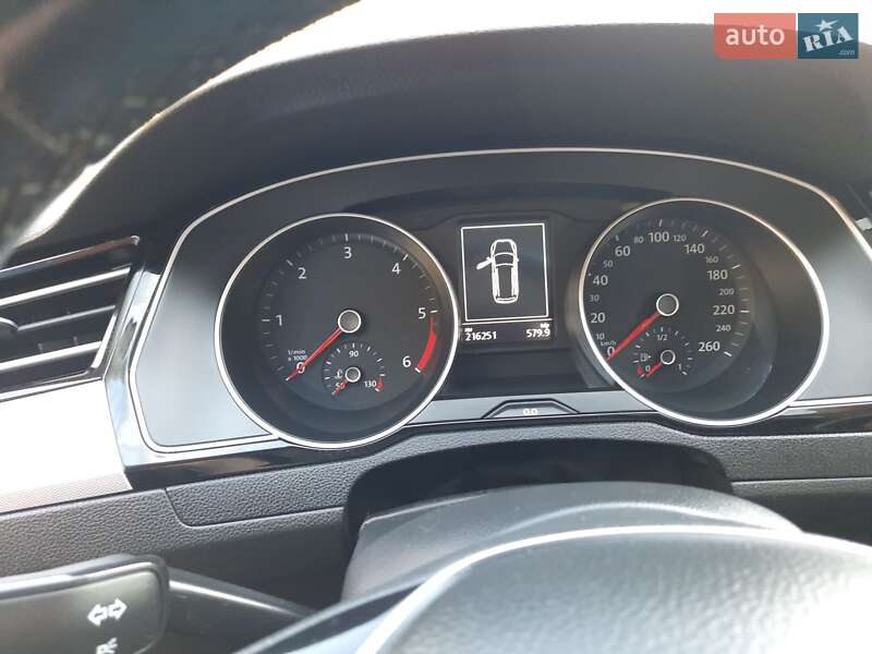 Универсал Volkswagen Passat 2015 в Радивилове