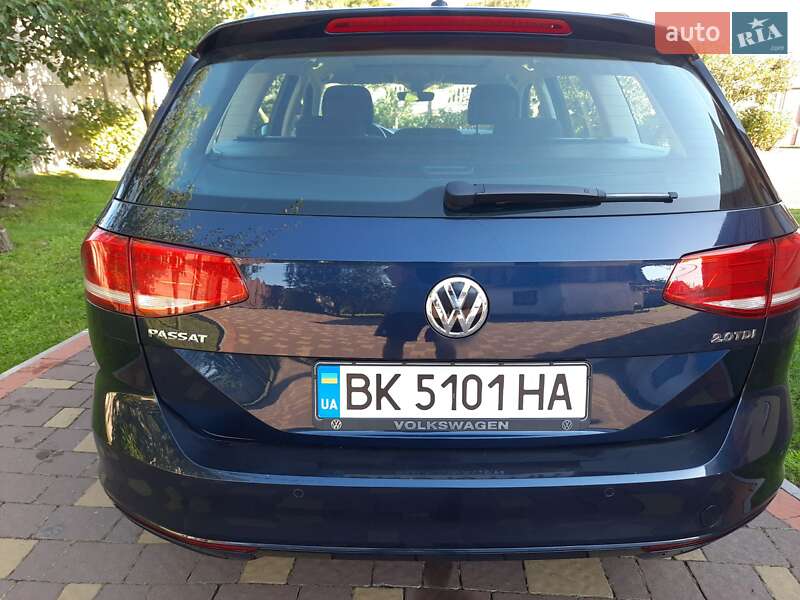 Универсал Volkswagen Passat 2015 в Радивилове