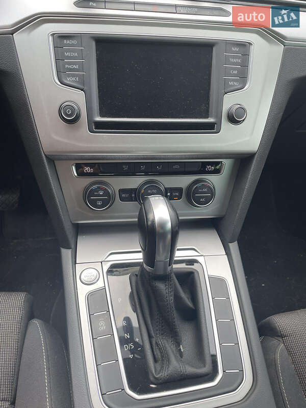 Универсал Volkswagen Passat 2017 в Луцке