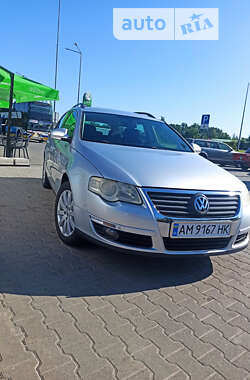 Универсал Volkswagen Passat 2005 в Житомире