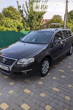 Универсал Volkswagen Passat 2009 в Городке