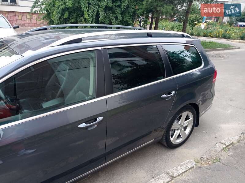 Універсал Volkswagen Passat 2011 в Львові