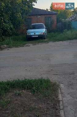 Седан Volkswagen Passat 1992 в 