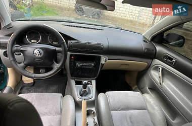 Универсал Volkswagen Passat 2001 в Харькове