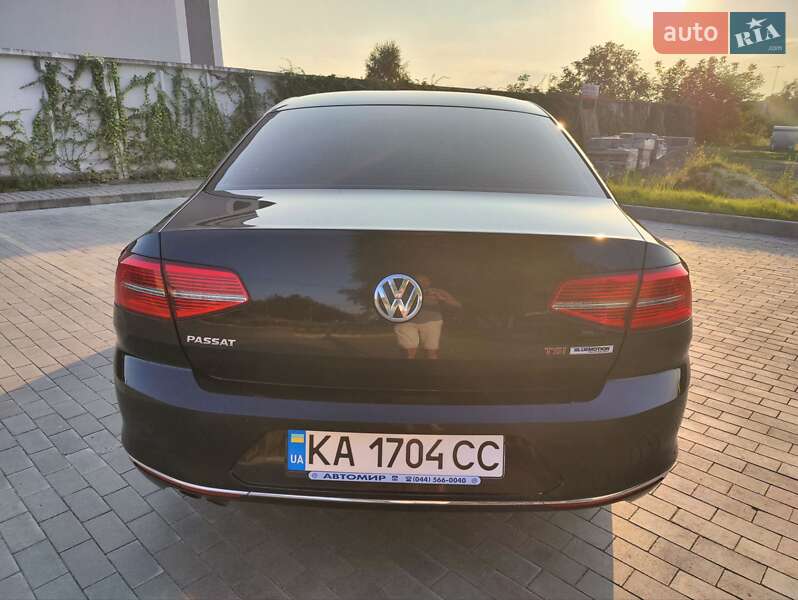 Седан Volkswagen Passat 2017 в Луцке