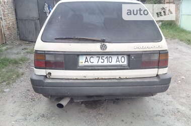 Универсал Volkswagen Passat 1989 в Нововолынске