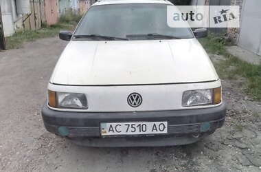 Универсал Volkswagen Passat 1989 в Нововолынске
