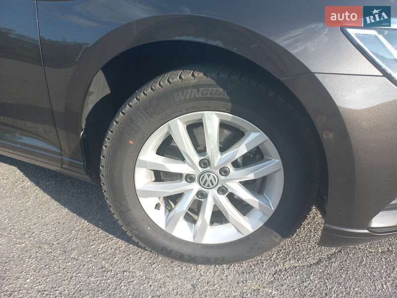 Універсал Volkswagen Passat 2018 в Кропивницькому