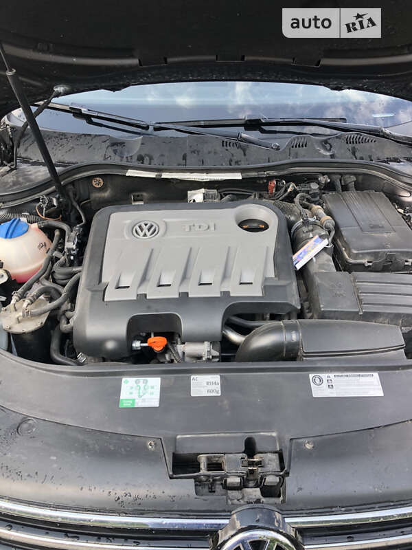 Универсал Volkswagen Passat 2011 в Тернополе