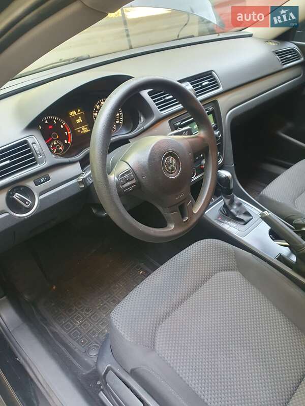 Седан Volkswagen Passat 2014 в Одессе
