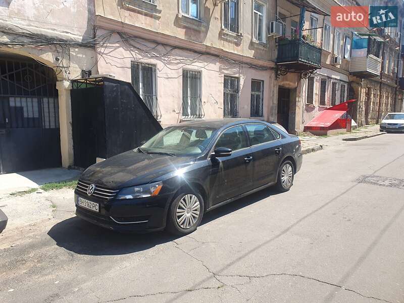 Седан Volkswagen Passat 2014 в Одессе