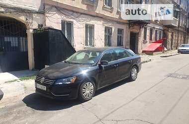 Седан Volkswagen Passat 2014 в Одесі