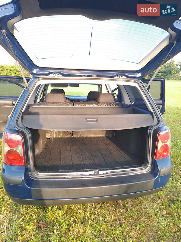 Універсал Volkswagen Passat 2002 в Рава-Руській