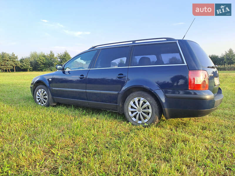 Універсал Volkswagen Passat 2002 в Рава-Руській