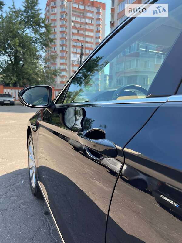 Седан Volkswagen Passat 2017 в Киеве