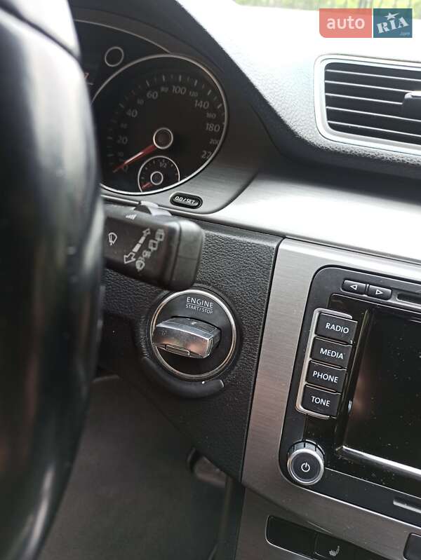 Универсал Volkswagen Passat 2014 в Каменке-Бугской