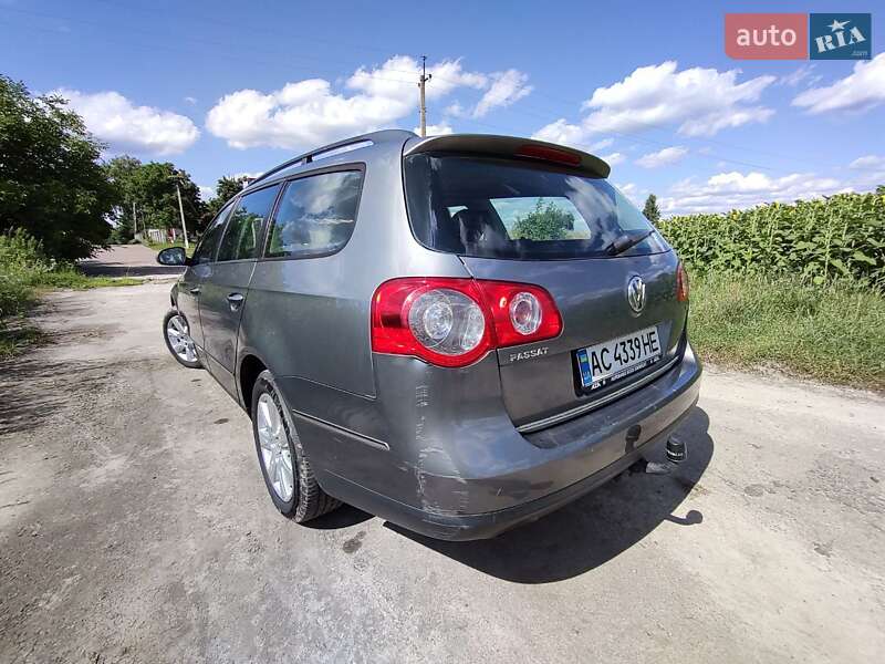Універсал Volkswagen Passat 2005 в Луцьку