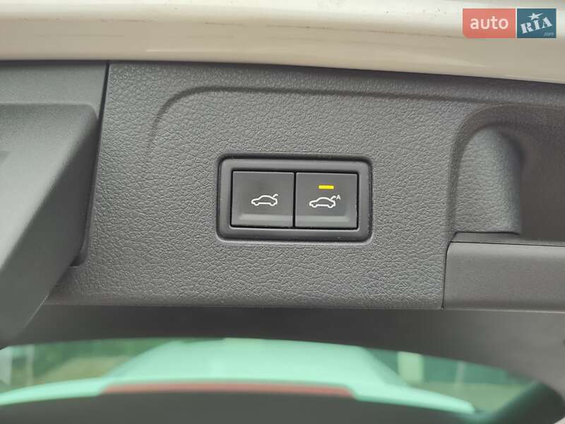 Універсал Volkswagen Passat 2017 в Вишгороді