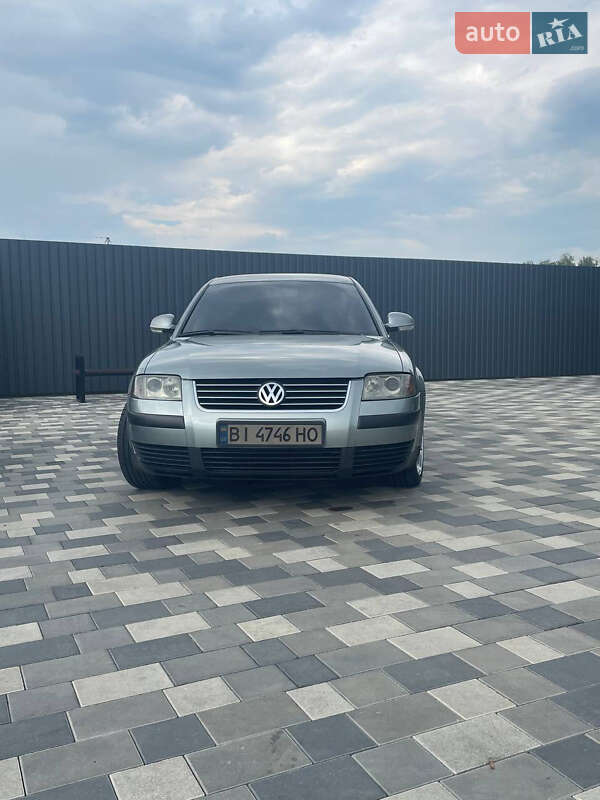 Седан Volkswagen Passat 2004 в Полтаві