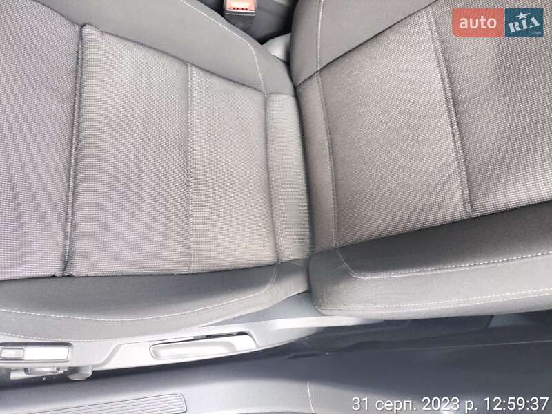 Универсал Volkswagen Passat 2016 в Львове