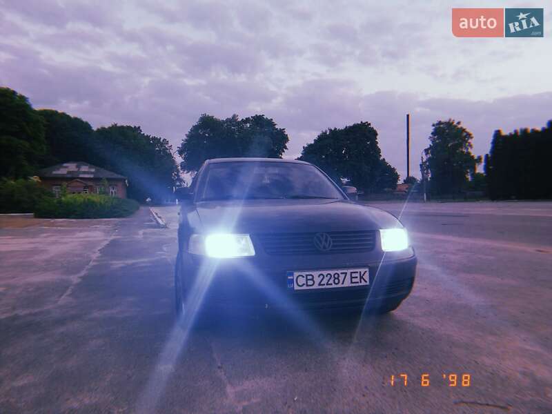 Седан Volkswagen Passat 1999 в Семенівці