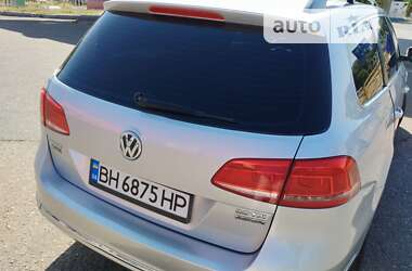 Универсал Volkswagen Passat 2011 в Одессе