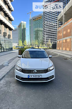 Седан Volkswagen Passat 2016 в 
