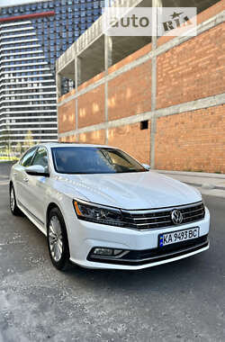 Седан Volkswagen Passat 2016 в 