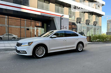 Седан Volkswagen Passat 2016 в 