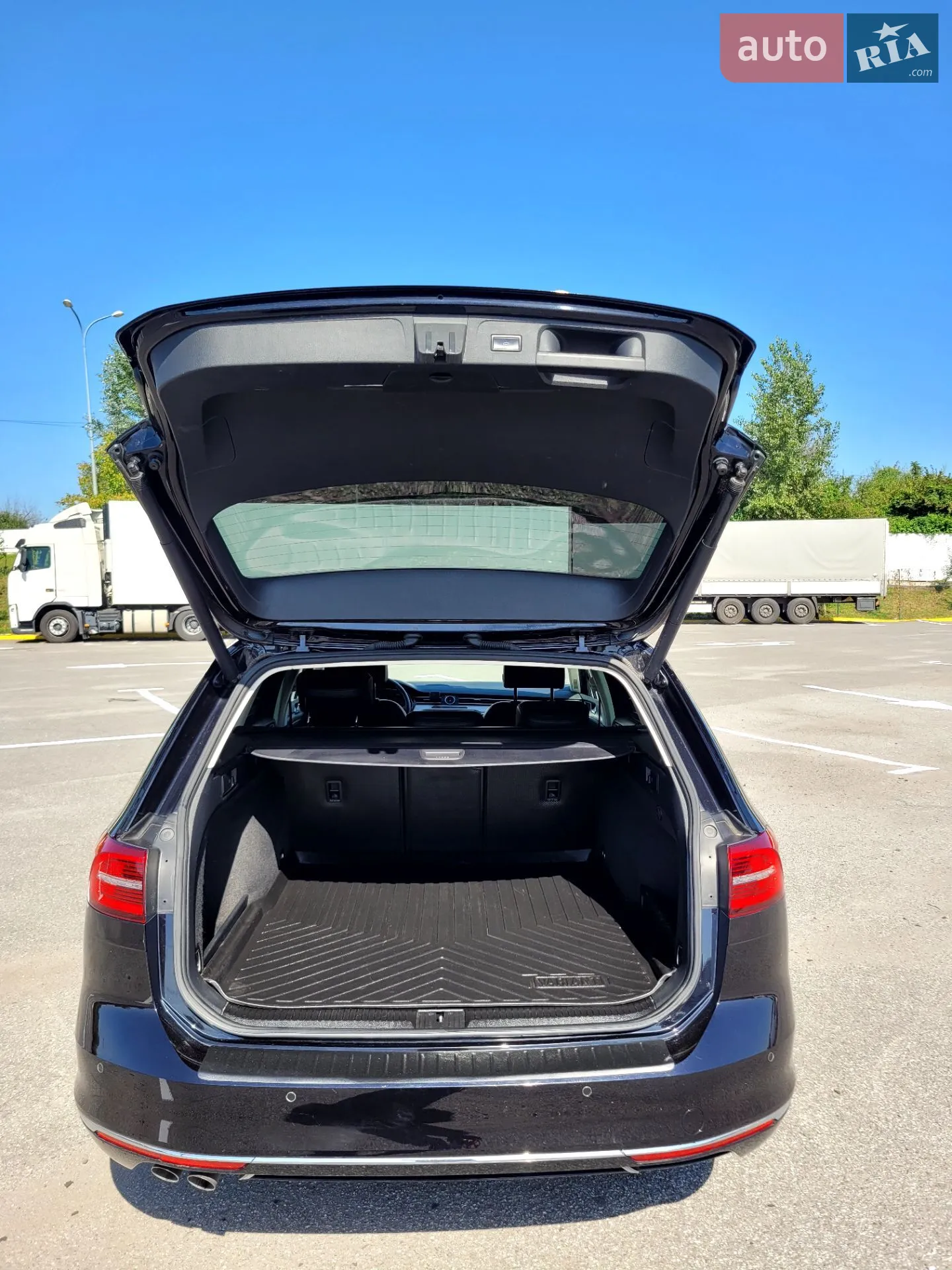 2017 Volkswagen Passat - мініатюра 9
