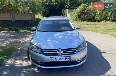 Седан Volkswagen Passat 2014 в Києві
