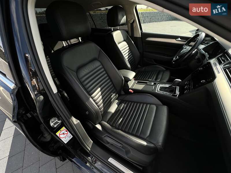 Седан Volkswagen Passat 2017 в Мукачево