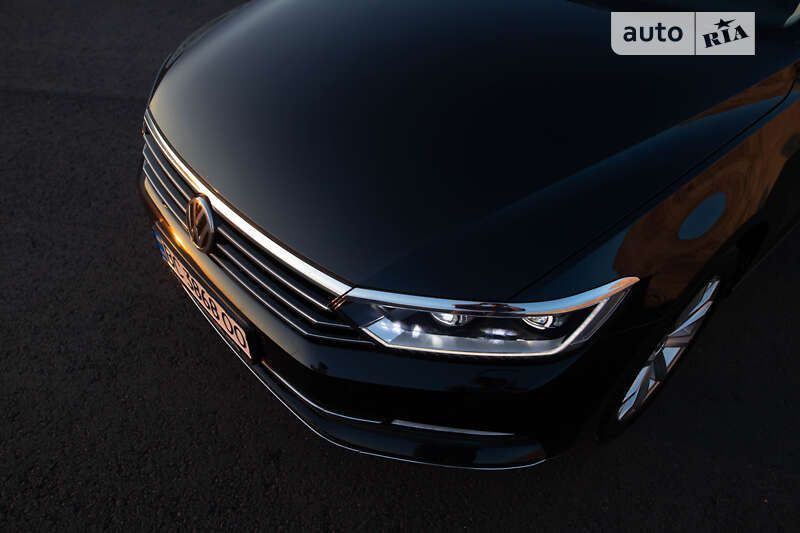 Седан Volkswagen Passat 2017 в Львове