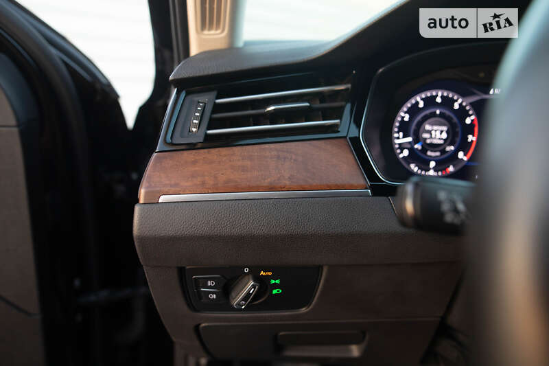 Седан Volkswagen Passat 2017 в Львове