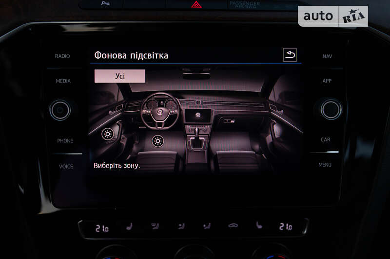 Седан Volkswagen Passat 2017 в Львове