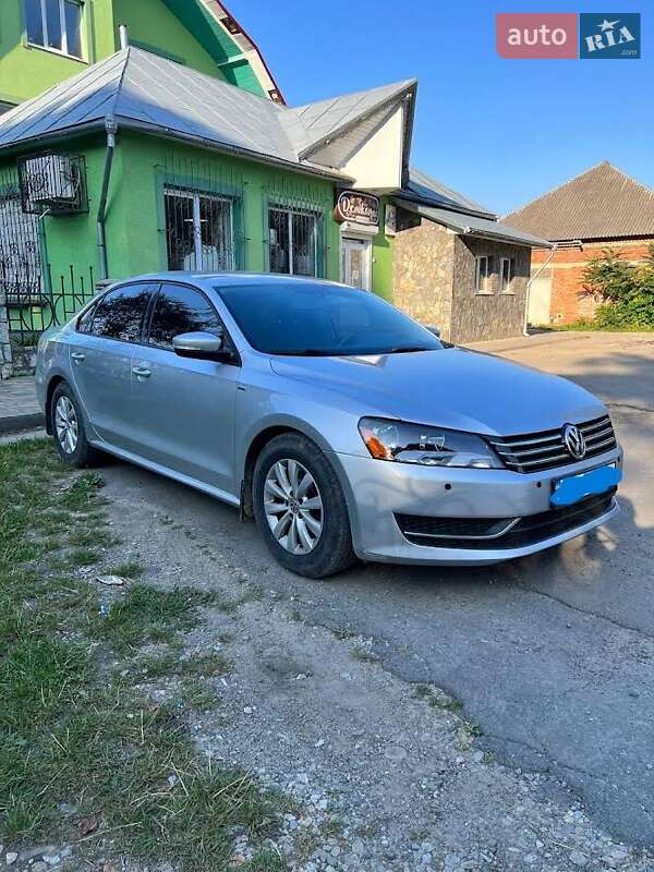 Седан Volkswagen Passat 2013 в Надворной