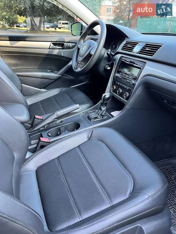 Седан Volkswagen Passat 2013 в Надворной