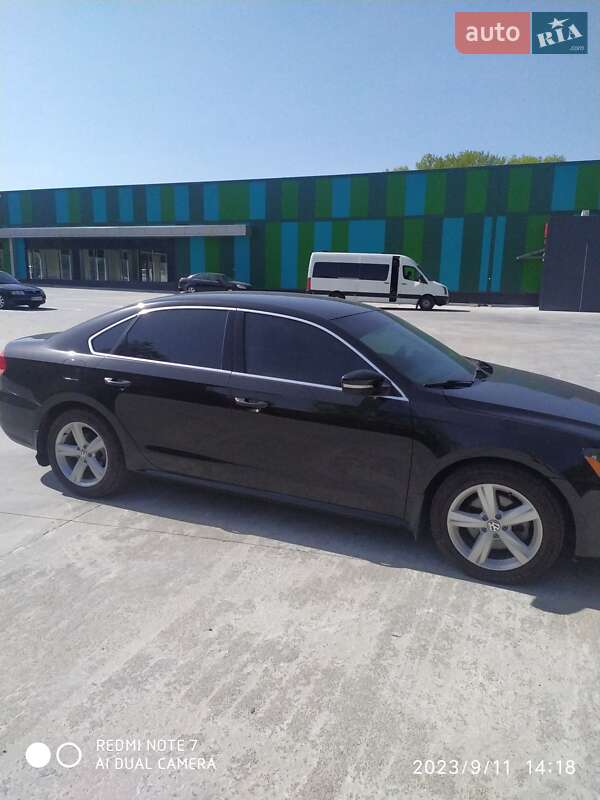 Седан Volkswagen Passat 2015 в Дрогобыче