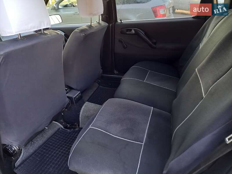 Универсал Volkswagen Passat 1994 в Львове