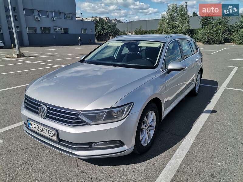 Універсал Volkswagen Passat 2015 в Києві