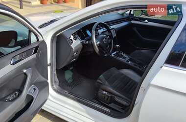 Универсал Volkswagen Passat 2017 в Чорткове