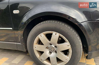 Универсал Volkswagen Passat 2002 в Вишневом