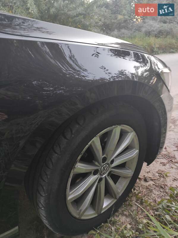 Універсал Volkswagen Passat 2015 в Львові
