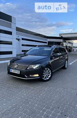 Універсал Volkswagen Passat 2014 в Львові