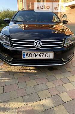 Универсал Volkswagen Passat 2013 в Ужгороде