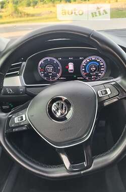 Универсал Volkswagen Passat 2015 в Тячеве