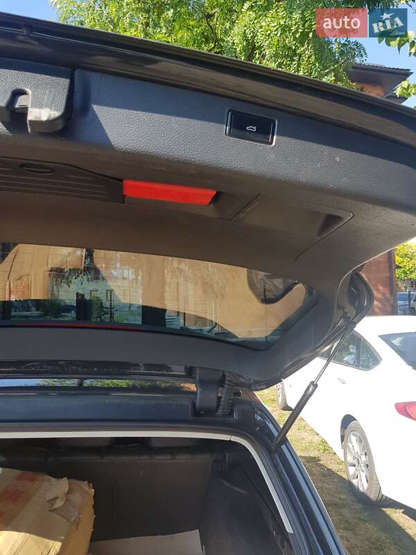 Універсал Volkswagen Passat 2013 в Харкові