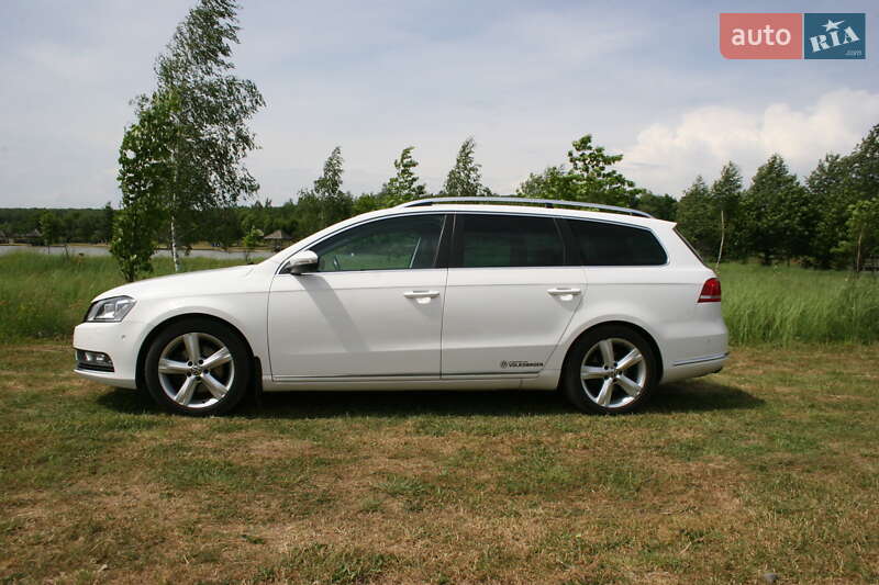 Универсал Volkswagen Passat 2011 в Черновцах